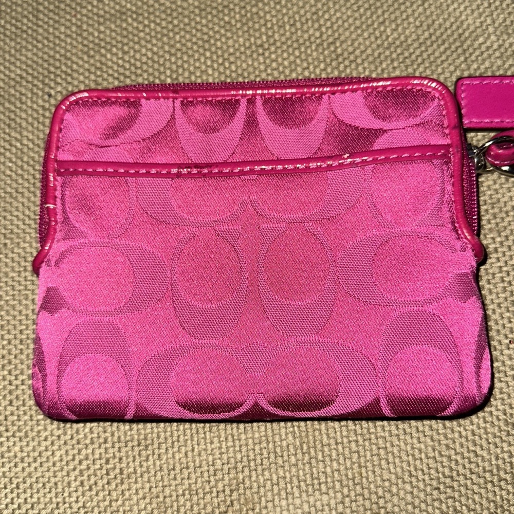 Coach wristlet - Picture 4 of 5